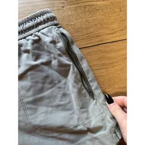 Athleta Women Size 8 Elastic Waist Tie Shorts Stretch Athleisure Preppy‎ Active thumbnail 7