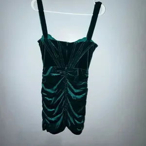 Trendy & Unique Women’s Medium Emerald Green Velvet Ruched Bodycon Mini Dress #1 thumbnail 5