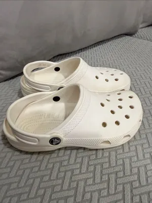 Crocs White Unisex J 3 Women’s 5 Classic Clogs boys women’s men thumbnail 2