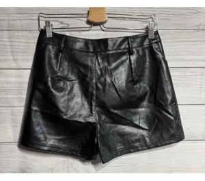 NEW FATE Biker Black FAUX LEATHER Shorts Size MEDIUM thumbnail 2