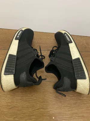 Adidas NMD_R1 Athletic Lace Up Running Training Shoe Mens Size 7 thumbnail 4