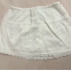 Reformation Valetta Skirt thumbnail 2