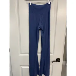 Aerie OFFLINE Real Me Crossover Flare Leggings Blue M thumbnail 6