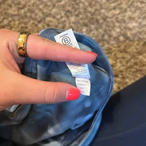 Athleta Elation Blue Tie Dye Print Leggings Medium thumbnail 10