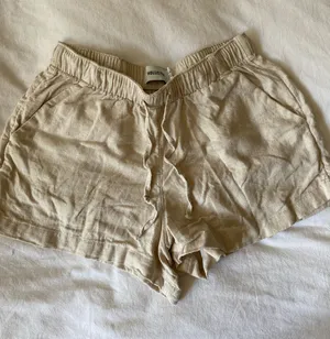 Hollister tan beige linen shorts thumbnail 1