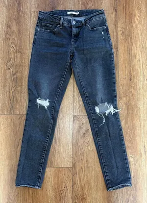 Levis 711 Skinny Jeans‎ Womens 26x28 Distressed Faded Black Denim Pants Grunge thumbnail 1