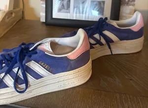 Adidas Gazelle Blue Sneakers thumbnail 1