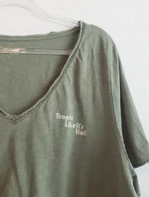 Aerie Cropped V-Neck Line Short Sleeve Tee Shirt thumbnail 3