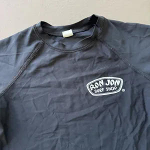 Vintage Ron Jon Surf Shop Skull Sleeve Rash Guard thumbnail 3