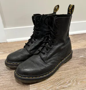 Dr. Martens Boots thumbnail 1