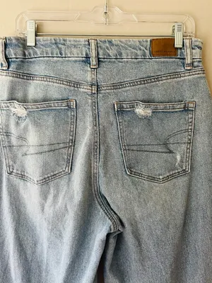 American Eagle Sz 14 Mom Jeans curvy straight leg high-rise fit with distressing thumbnail 7