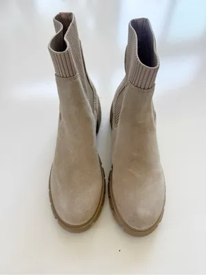 NWOT Steve Madden Hayle Leather Chunky Chelsea Boots Size 7.5 - Sand thumbnail 5
