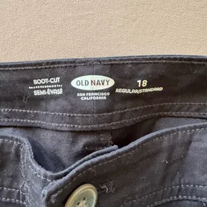 Old Navy black bootcut Khaki Pants thumbnail 7