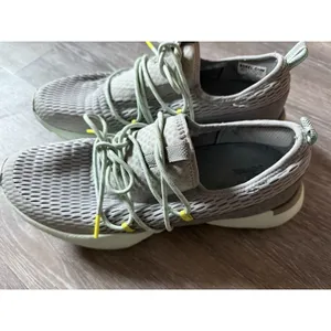 Sorel Women's Gray Dove Sea Salt Kinetic Impact 11 Sneakers Shoes Size‎ 11 thumbnail 3