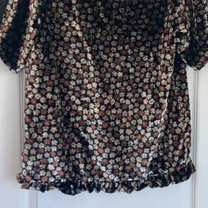Madewell Velvet Split Sleeve Ruffle Hem‎ Floral Top Black Brown K2795 XS thumbnail 13