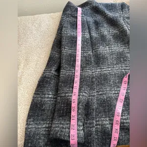 Banana Republic Women’s Charcoal Plaid Blazer thumbnail 8