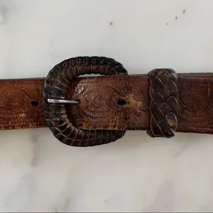 Beautiful Vintage Leather Belt Brown thumbnail 8