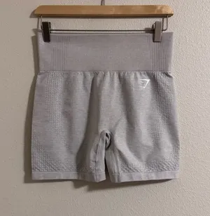 Gymshark Light Gray Seamless High-Waist Bike Shorts thumbnail 1