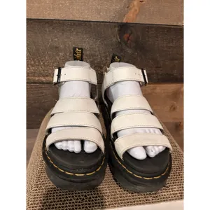 Dr. Martens Doc Blaire Sandals Womens Size 6 White Leather Strappy Gladiator thumbnail 5