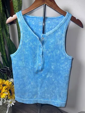 Zenana Washed Ribbed Seamless Button Up Tank Top thumbnail 1
