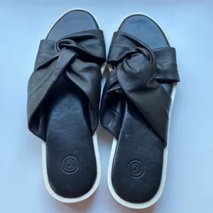 Urban Outfitters UO Black and White criss crossed‎ leather rubber sandals thumbnail 5