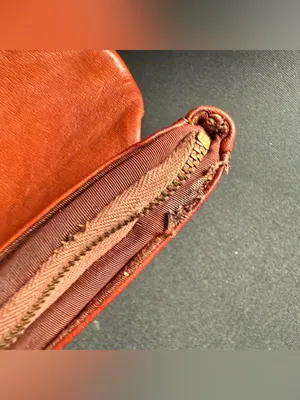 Vintage Fold Over Leather Clutch in Fair Condition thumbnail 4