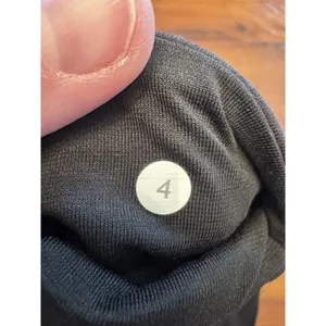 Lululemon Cropped Leggings Size 4 Black thumbnail 7