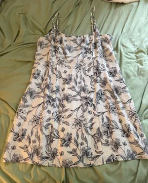 A New Day Dress Midi Floral thumbnail 1