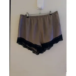Satin Lace Trim Pajama Set Champagne Taupe Cami and Shorts 2 Piece Sleepwear 1XL thumbnail 5