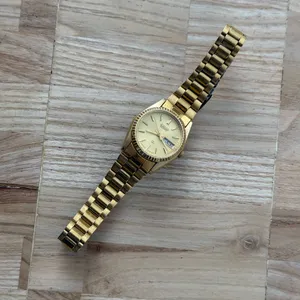 Seiko SQ Presidential Gold Plated Ladies Watch Gold Dial Hands Markers Day Date thumbnail 8
