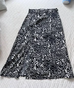 Runaway Paris satin skirt thumbnail 3