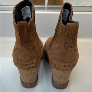 Sorel Women’s Joan Uptown Suede Chelsea Brown Stacked Slip-On Wedge Boots thumbnail 8