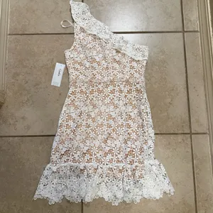Donna Morgan White Floral Crochet Tan Lined One Shoulder Ruffle Mini Dress Sz 8 thumbnail 10
