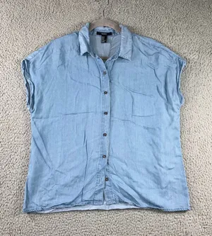 Forever 21 Chambray Shirt Women‎ Medium Button Down Short Sleeve Casual thumbnail 1