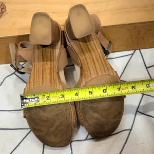 Dansko Tan Leather Buckle Clog Sandals Wood Grain Block Heel‎ Womens 40 EU thumbnail 10