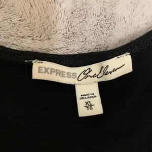 Express One‎ Eleven Plunge V-Neck Long Sleeve Bodysuit Top Black - Size XL thumbnail 3