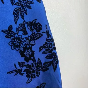 B. Darlin Blue & Black Floral Velvet Open Back A Line Dress thumbnail 4