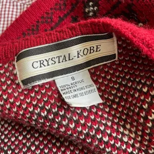 S- Crystal-Kobe Black and Red Knit Vintage Cardigan with Pockets‎ thumbnail 5