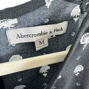 Abercrombie & Fitch Floral Cropped Strappy Lightweight Tank Blouse Size Medium‎ thumbnail 5