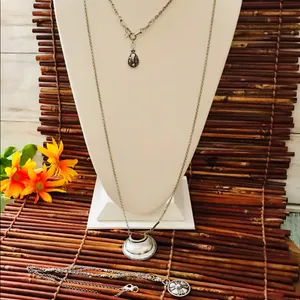 Chico’s Three Strand Convertible Necklace thumbnail 5