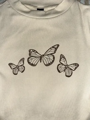 SheIn NWOT Butterfly Print Short Sleeve Cropped Tee M thumbnail 3