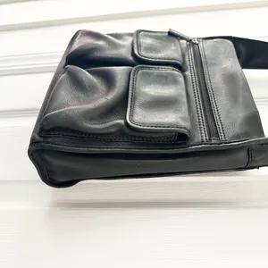 Fossil Vintage Black Leather 75082 Multi Pocket Top Zip Shoulder Bag Key Fob thumbnail 5
