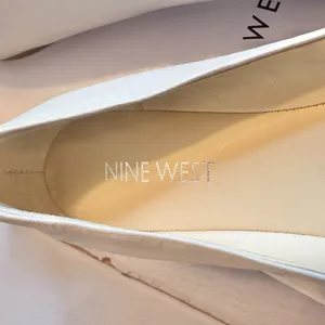 NIB - Nine West - Women’s Cream Ballet Flats - Size 6 thumbnail 4