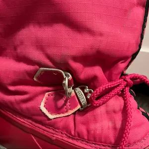 Sorel pink puffer snow boots size 6 thumbnail 6