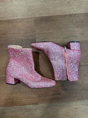 Sparkly Pink Boots Size 7 thumbnail 5