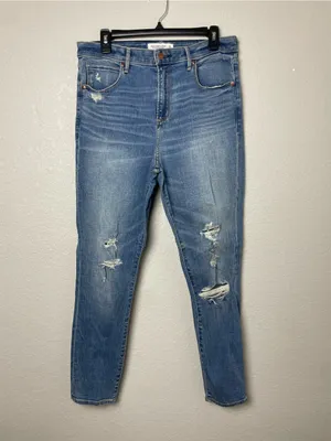 Abercrombie & Fitch High-Rise Super Skinny Ankle Jeans in Blue Wash Size 12L thumbnail 2