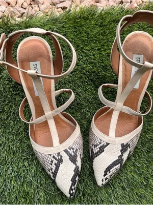 Steve Madden Women's Cream & Black Snake-Print T-Strap Pointed Flats thumbnail 6
