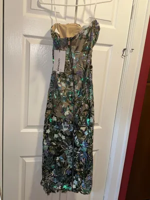 Brand new with tags /GORGEOUS EVENING GOWN thumbnail 7