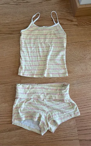 Frankies bikinis lounge set thumbnail 1
