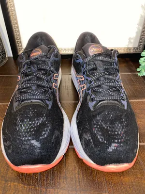Asics Gel Cumulus 23 Athletic Running Sneakers Size 9.5 Black/Blazing Coral thumbnail 5